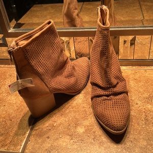 NWT Faux Suede Carmel Booties